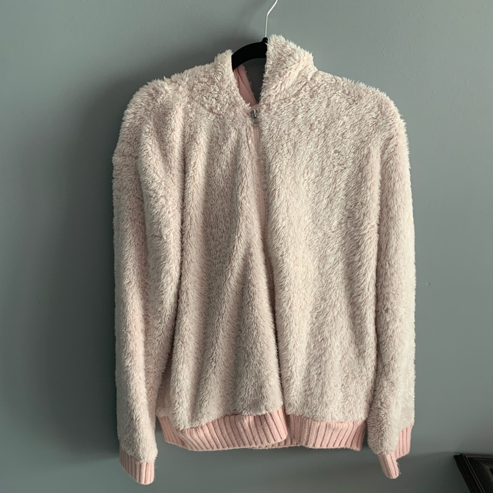 Fuzzy longe wear hoodie
